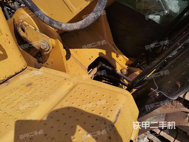 大臂根部?斜視（工作和回轉(zhuǎn)裝置）