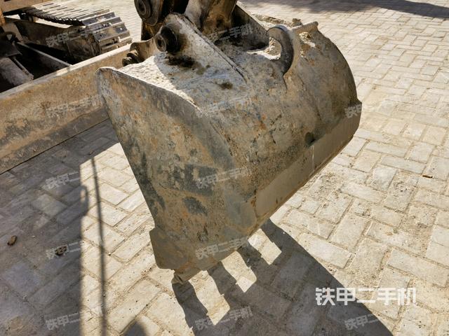 鏟斗45度(工作和回轉(zhuǎn)裝置) 鏟斗45度(工作和回轉(zhuǎn)裝置)