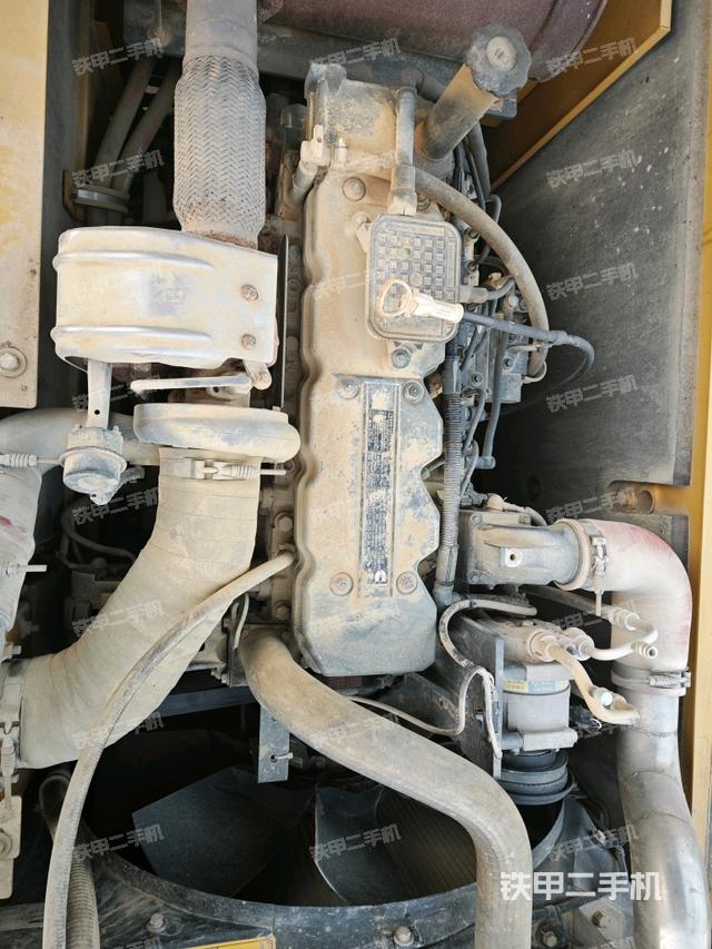 氣門室蓋螺絲特寫（上車部件）