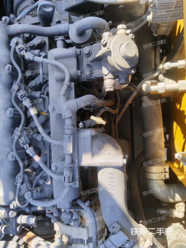 氣門室蓋螺絲特寫（上車部件）