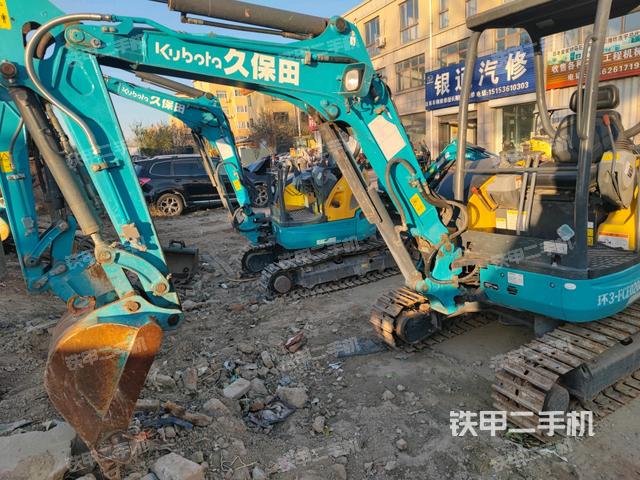 右前45(整機外觀) 右前45(整機外觀)