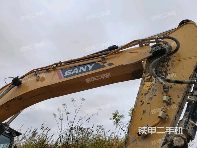 大臂整體?右側(cè)(工作和回轉(zhuǎn)裝置) 大臂整體?右側(cè)(工作和回轉(zhuǎn)裝置)