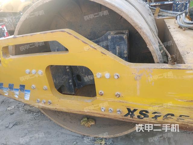 正后側(cè)（壓路機前后車架）