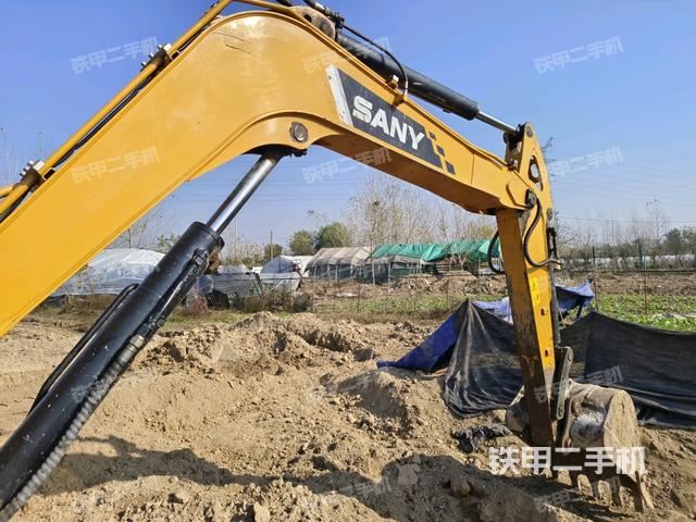 小臂整體左后（工作和回轉(zhuǎn)裝置）