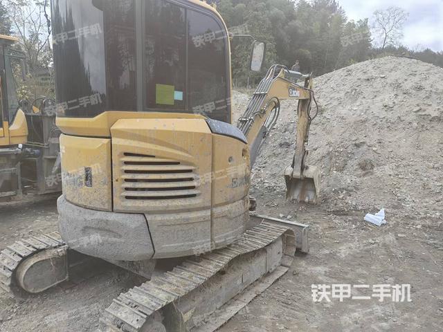 右后45(整機(jī)外觀) 右后45(整機(jī)外觀)