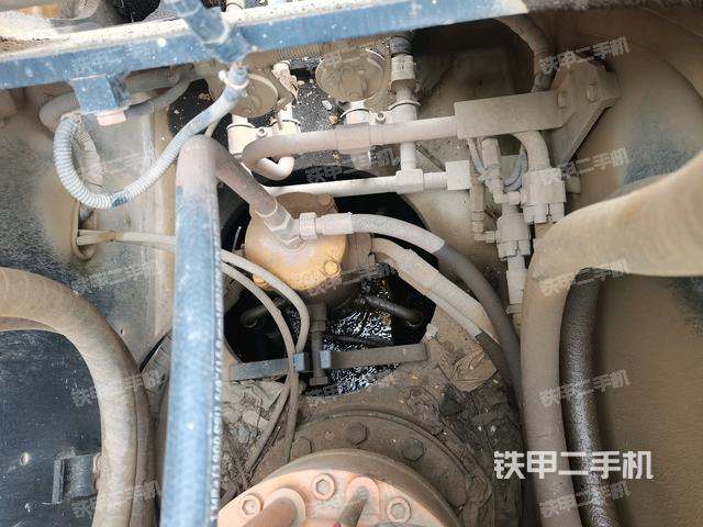 中央回轉(zhuǎn)接頭特寫(上車部件) 中央回轉(zhuǎn)接頭特寫(上車部件)