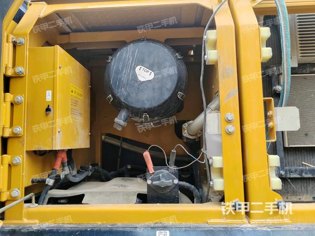 液壓泵斜45?左(大件艙室) 液壓泵斜45?左(大件艙室)