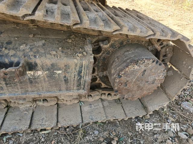 左側行走馬達蓋板(行走機構) 左側行走馬達蓋板(行走機構)