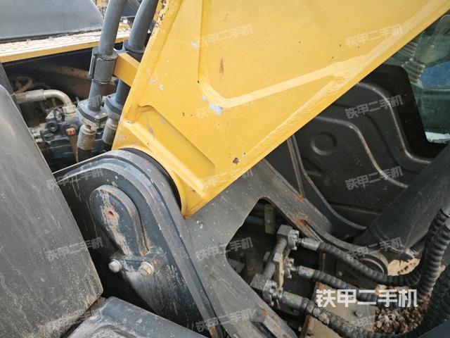 大臂根部?斜視（工作和回轉(zhuǎn)裝置）