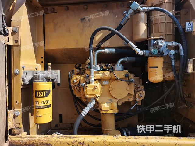 液壓泵斜45?左（大件艙室）