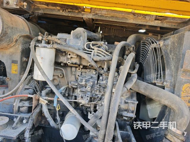 發(fā)動(dòng)機(jī)整體俯視(整機(jī)外觀) 發(fā)動(dòng)機(jī)整體俯視(整機(jī)外觀)