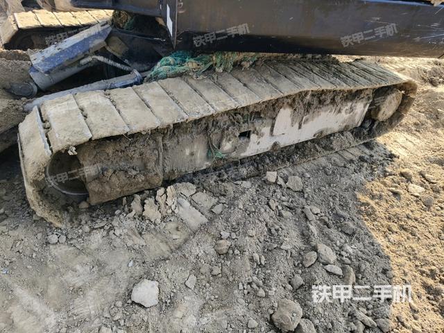 左側(cè)履帶整體?（行走機(jī)構(gòu)）