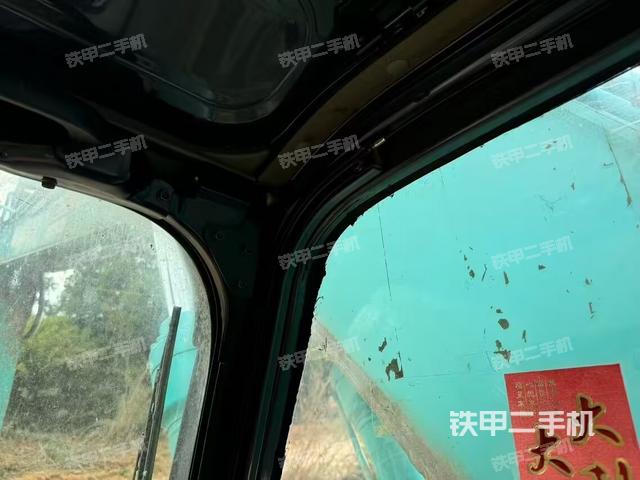 后窗玻璃角標(biāo)(駕駛室部分) 后窗玻璃角標(biāo)(駕駛室部分)