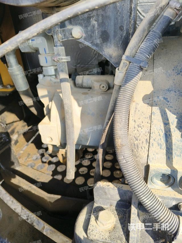 電瓶（大件艙室）