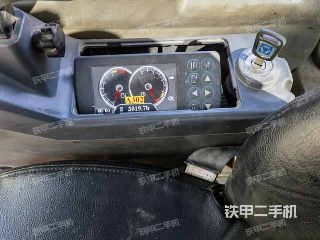 小時(shí)表(駕駛室部分) 小時(shí)表(駕駛室部分)