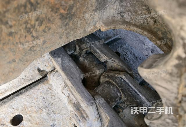 右托鏈輪+鏈筋(行走機(jī)構(gòu)) 右托鏈輪+鏈筋(行走機(jī)構(gòu))