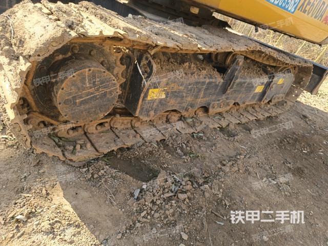 右側履帶整體?（行走機構）