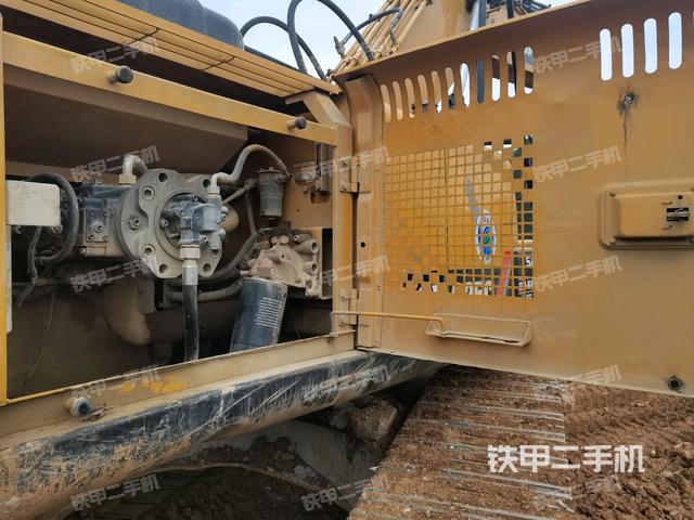 液壓泵室(大件艙室) 液壓泵室(大件艙室)