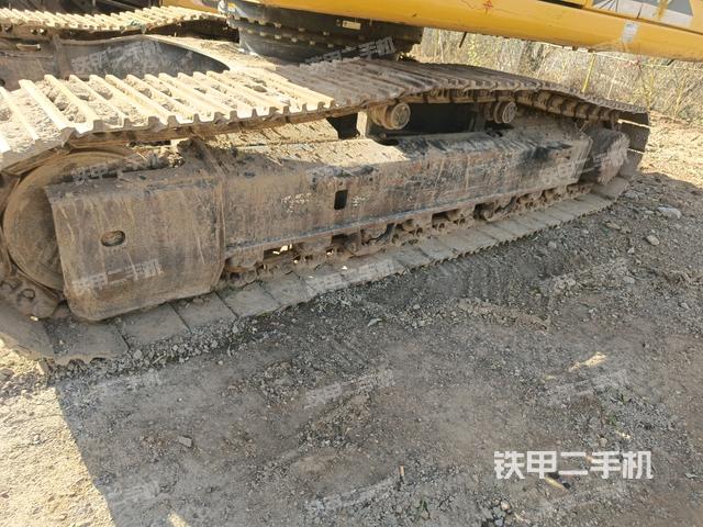 右側行走馬達蓋板(行走機構) 右側行走馬達蓋板(行走機構)