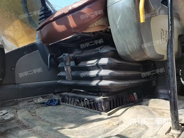 座椅后部（駕駛室部分）