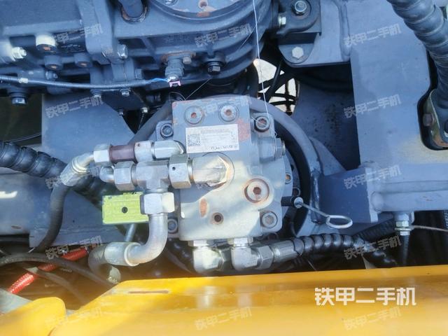 回轉(zhuǎn)馬達(dá)（上車部件）