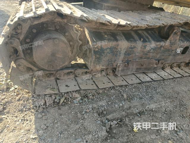 右驅(qū)動(dòng)輪（行走機(jī)構(gòu)）