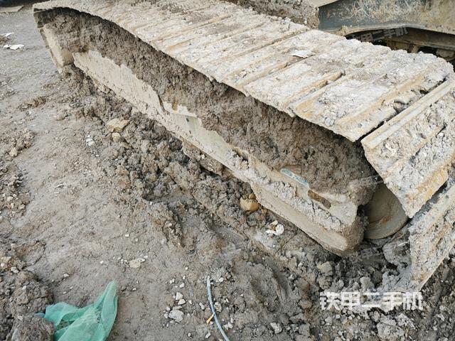 左側(cè)履帶整體?（行走機(jī)構(gòu)）