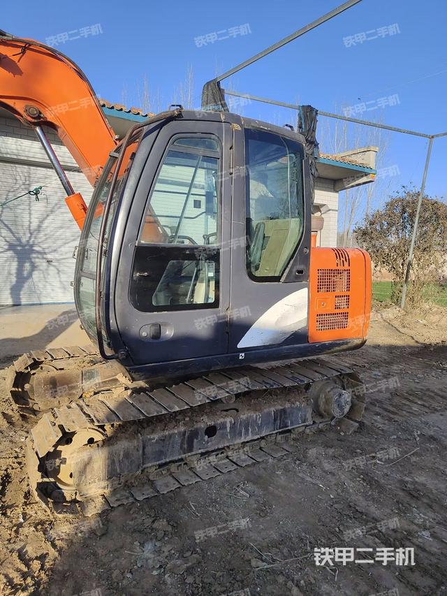 駕駛室整體（整機外觀）