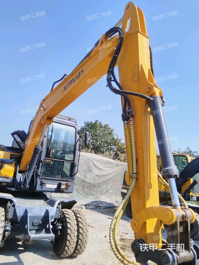 小臂整體右前（工作和回轉(zhuǎn)裝置）