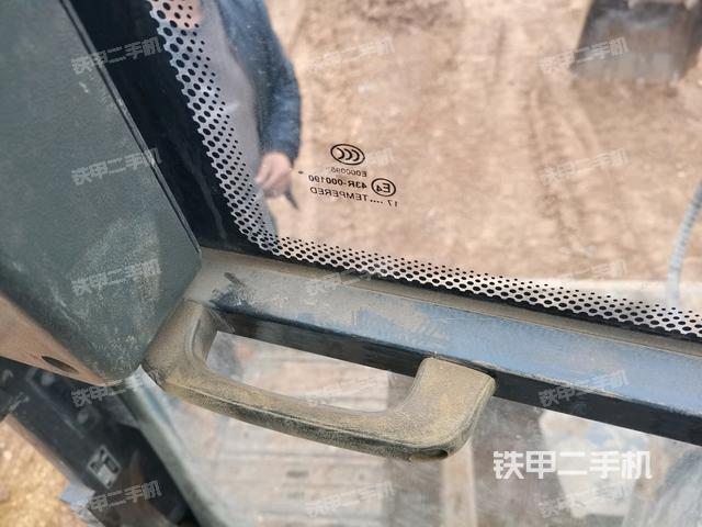 座椅后部（駕駛室部分）