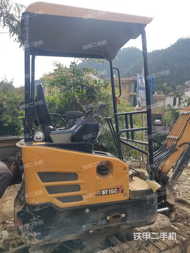 ?駕駛室正側(cè)（駕駛室部分）