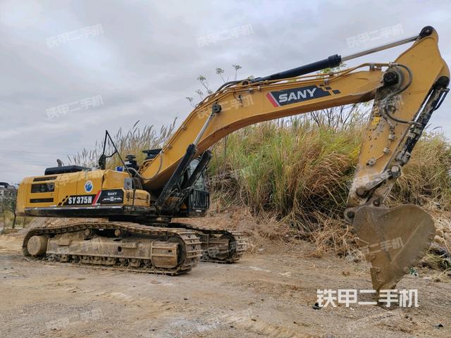 右后45(整機(jī)外觀) 右后45(整機(jī)外觀)