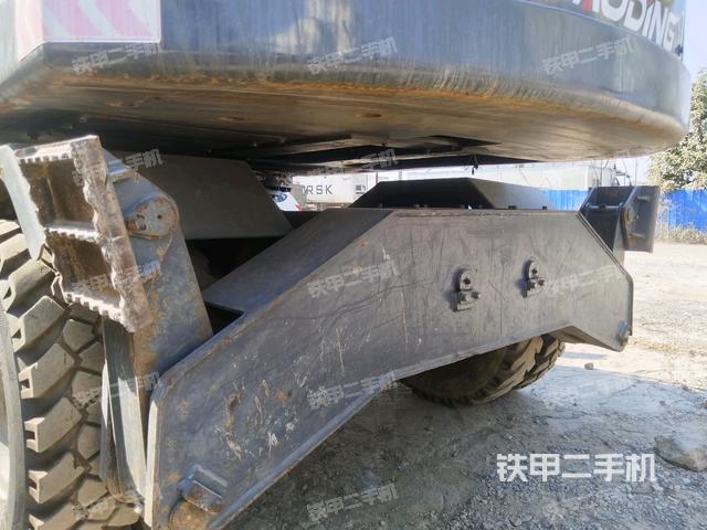 轉(zhuǎn)盤和下車架正前（工作和回轉(zhuǎn)裝置）