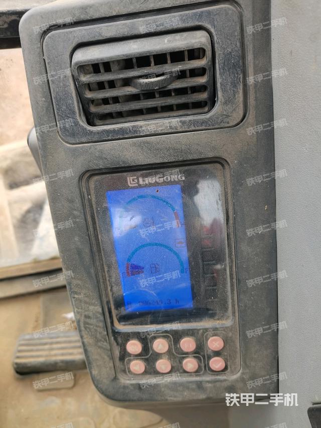 顯示屏?（駕駛室部分）