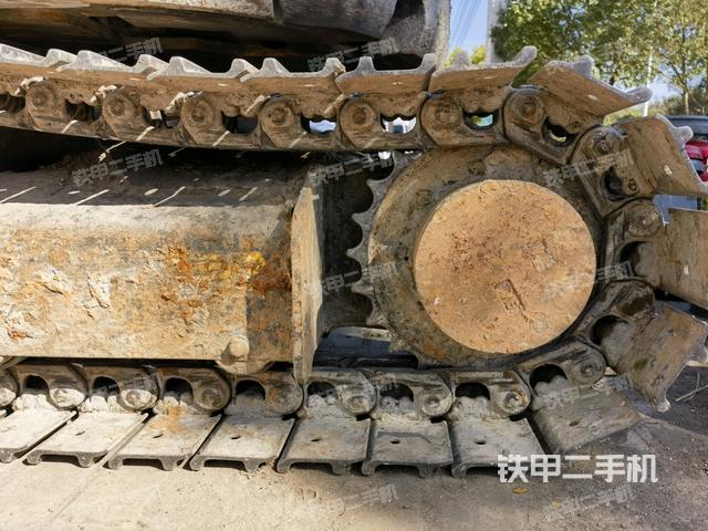 右驅(qū)動(dòng)輪(行走機(jī)構(gòu)) 右驅(qū)動(dòng)輪(行走機(jī)構(gòu))