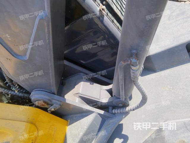 大臂根部?斜視（工作和回轉(zhuǎn)裝置）