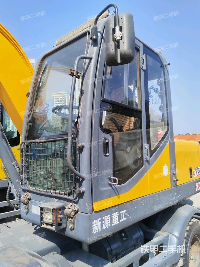 頂棚整體（駕駛室部分）