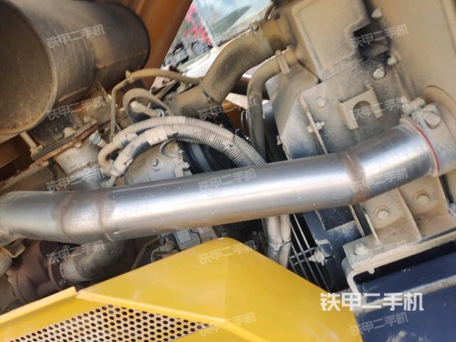 發(fā)動機艙全景（壓路機發(fā)動機艙）