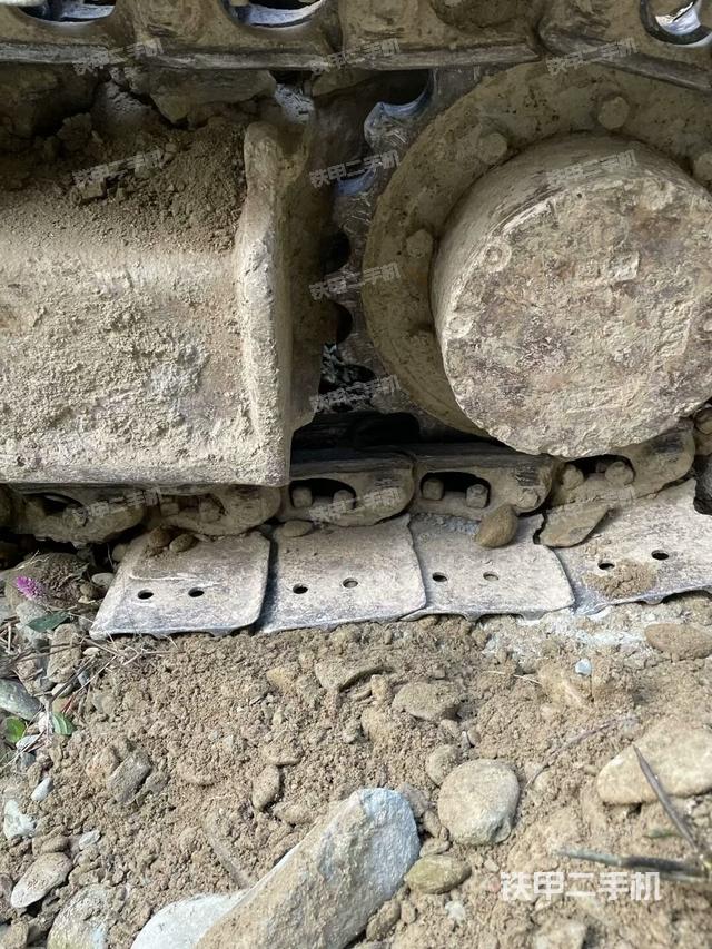 單側(cè)履帶整體（整機(jī)外觀）