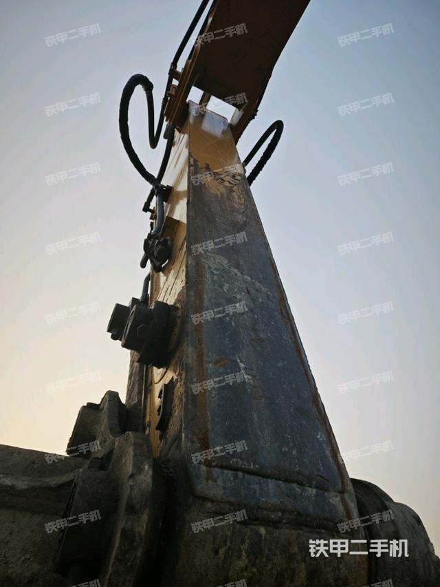 小臂整體左后（工作和回轉(zhuǎn)裝置）