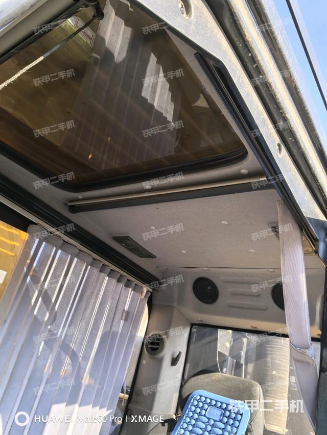 駕駛室頂部（整機(jī)外觀）