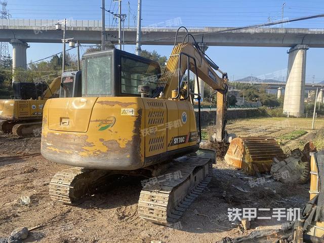 整機右后45°(整機外觀) 整機右后45°(整機外觀)