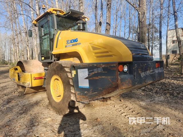 左后45°（壓路機整機外觀）