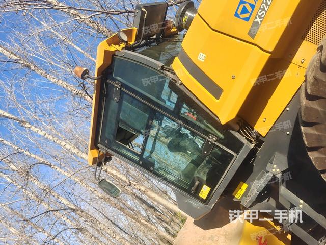 后玻璃角標（壓路機駕駛室）