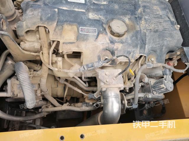 氣門室蓋螺絲特寫(上車部件) 氣門室蓋螺絲特寫(上車部件)