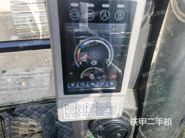 顯示屏?(駕駛室部分) 顯示屏?(駕駛室部分)