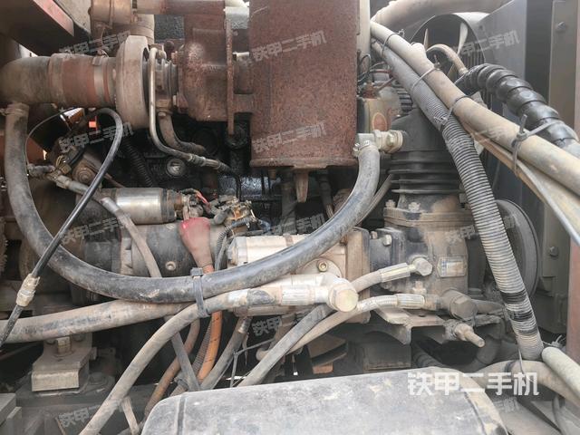 液壓泵室(大件艙室) 液壓泵室(大件艙室)