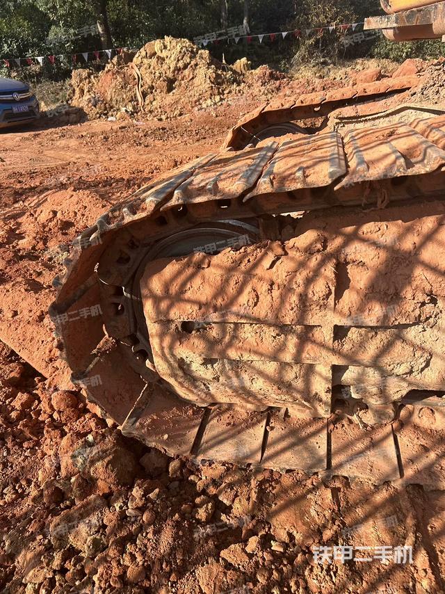 右側(cè)履帶整體（行走機(jī)構(gòu)）