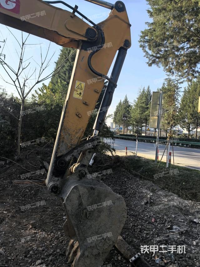 小臂整體右前（工作和回轉(zhuǎn)裝置）