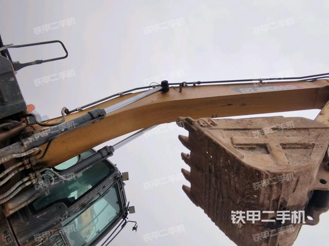 大臂整體?右側(cè)(工作和回轉(zhuǎn)裝置) 大臂整體?右側(cè)(工作和回轉(zhuǎn)裝置)